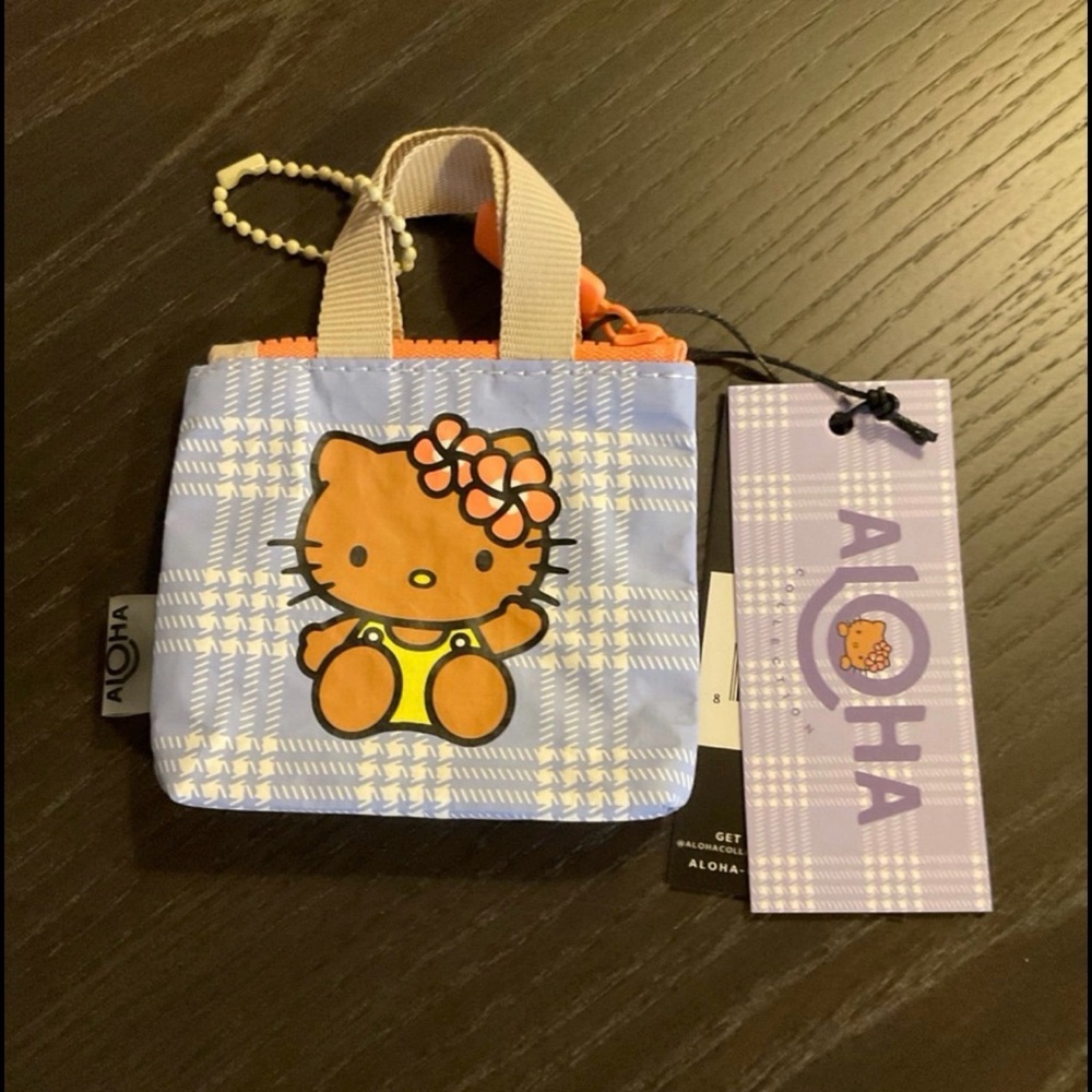 Hello Kitty x Aloha Collection Palaka Tiny Tripper